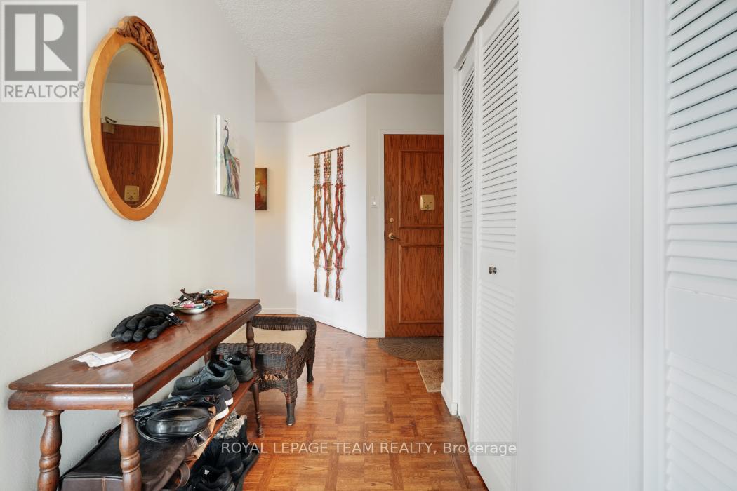 1004 - 40 Arthur Street E, Ottawa, Ontario  K1R 7T5 - Photo 8 - X12724214