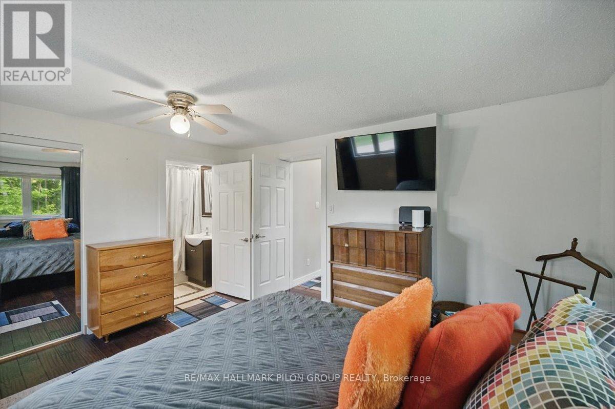 84 Eastpark Drive, Ottawa, Ontario  K1B 4A4 - Photo 13 - X12724248