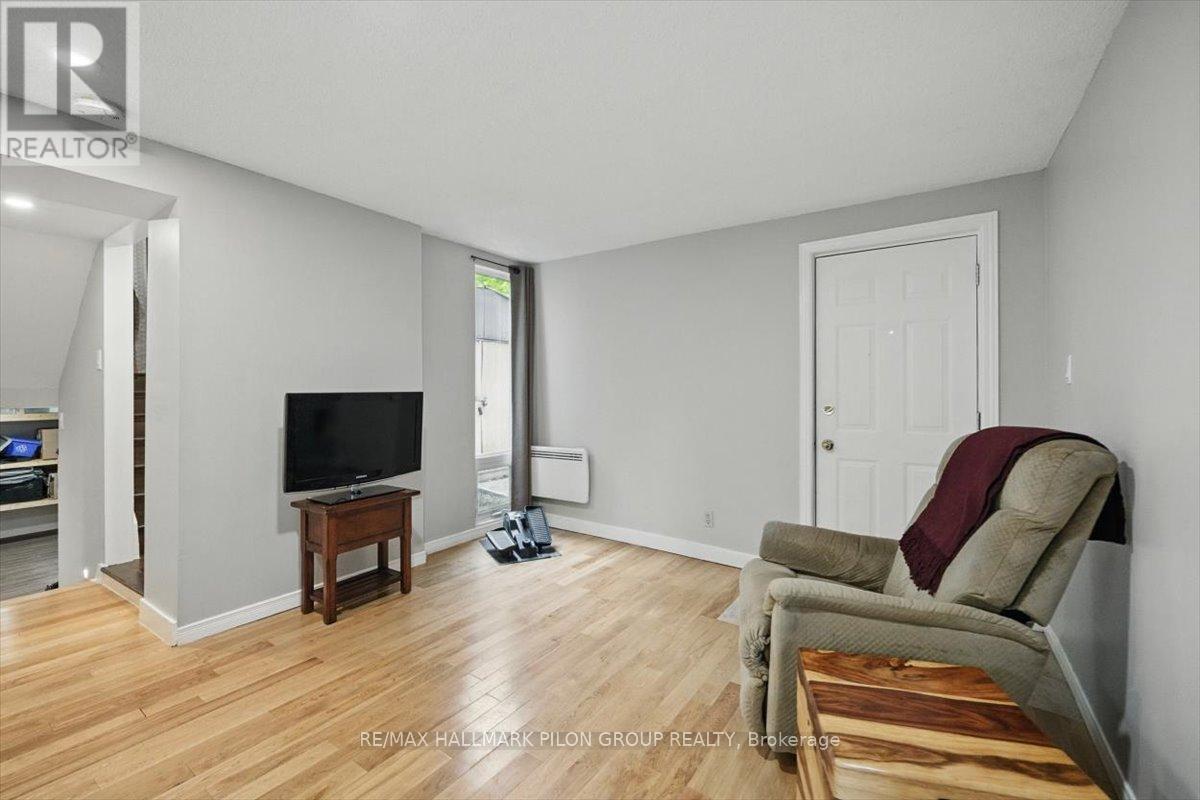 84 Eastpark Drive, Ottawa, Ontario  K1B 4A4 - Photo 19 - X12724248