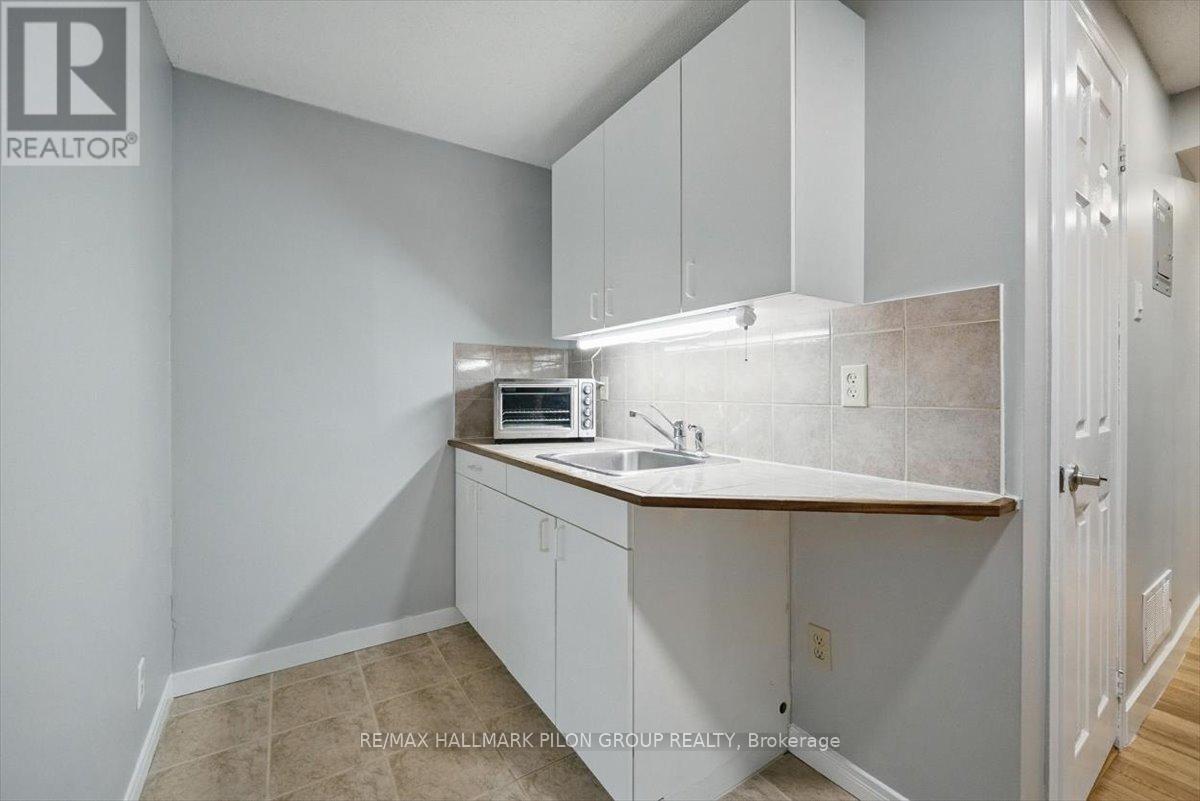 84 Eastpark Drive, Ottawa, Ontario  K1B 4A4 - Photo 21 - X12724248