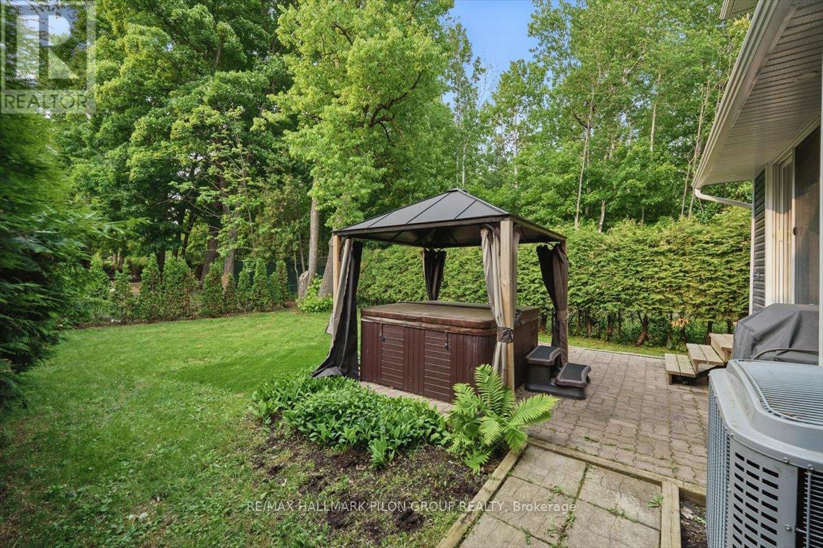 84 Eastpark Drive, Ottawa, Ontario  K1B 4A4 - Photo 25 - X12724248