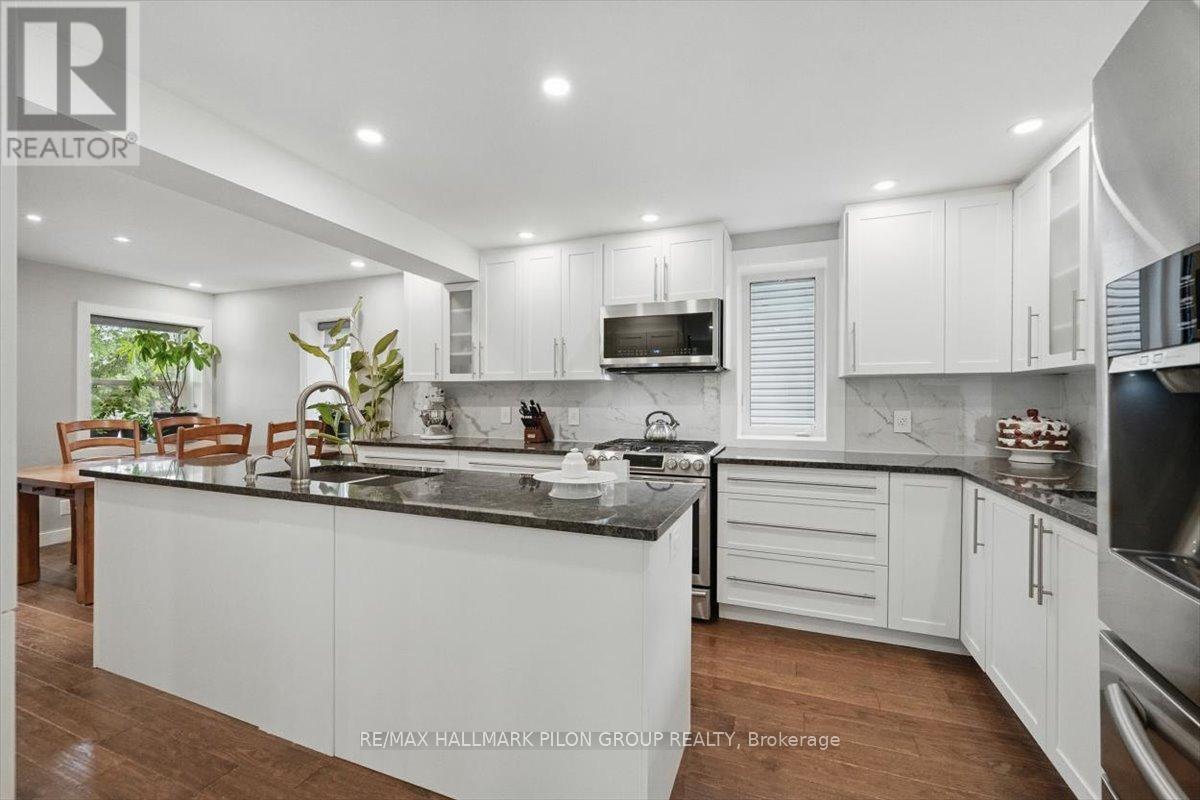 84 Eastpark Drive, Ottawa, Ontario  K1B 4A4 - Photo 4 - X12724248