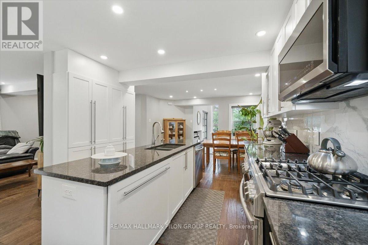 84 Eastpark Drive, Ottawa, Ontario  K1B 4A4 - Photo 5 - X12724248