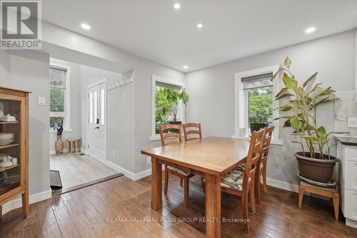 84 Eastpark Drive, Ottawa, Ontario  K1B 4A4 - Photo 6 - X12724248