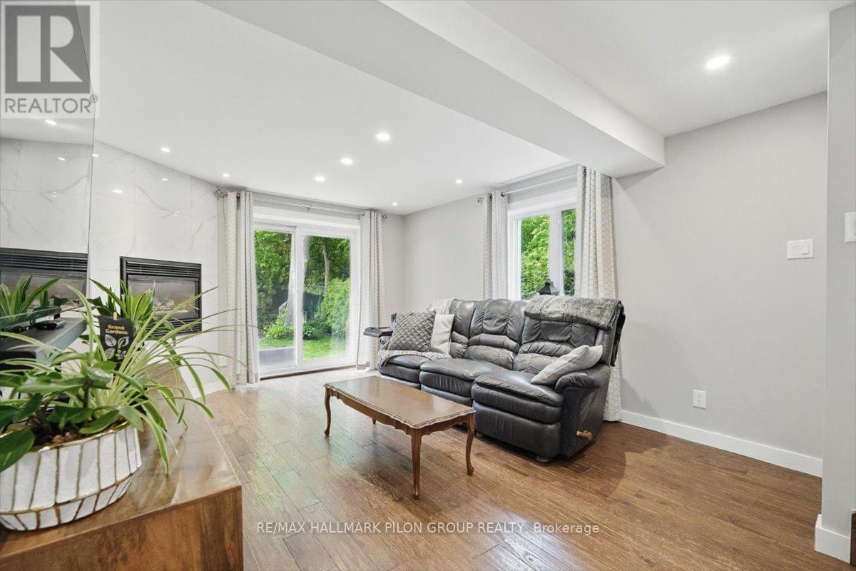 84 Eastpark Drive, Ottawa, Ontario  K1B 4A4 - Photo 9 - X12724248