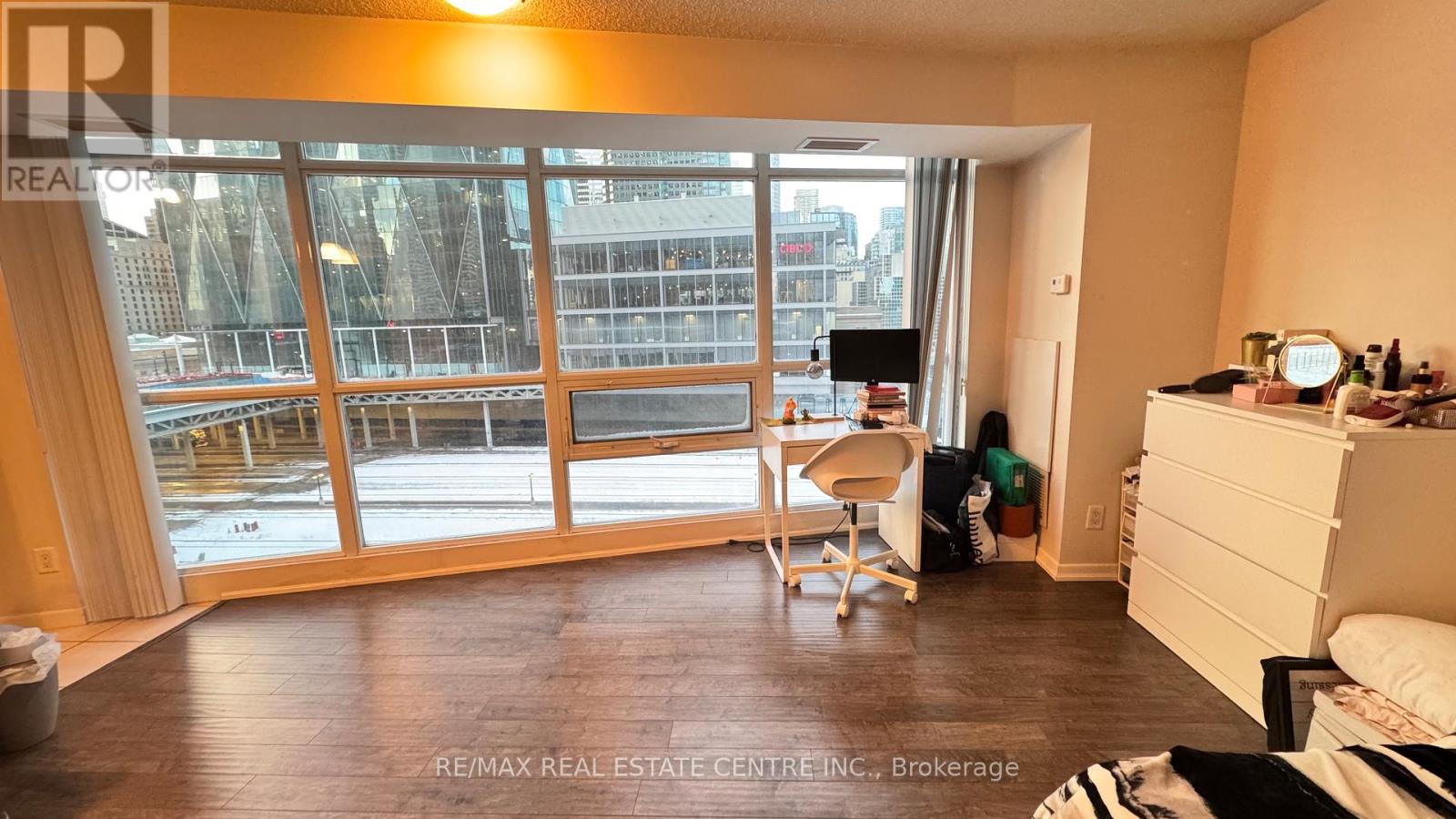 1004 - 18 Yonge Street, Toronto, Ontario  M5E 1Z8 - Photo 7 - C12721722