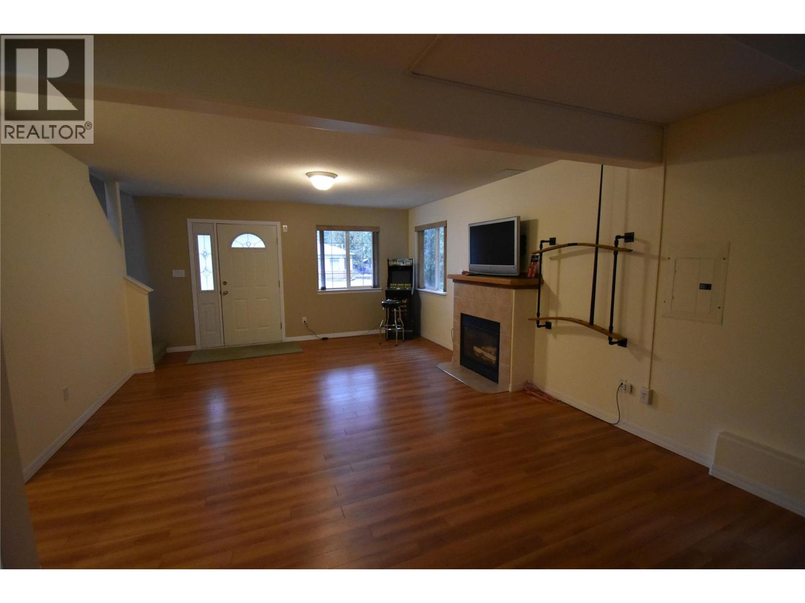 2748 10th Avenue, Castlegar, British Columbia  V1N 3A2 - Photo 14 - 10373355