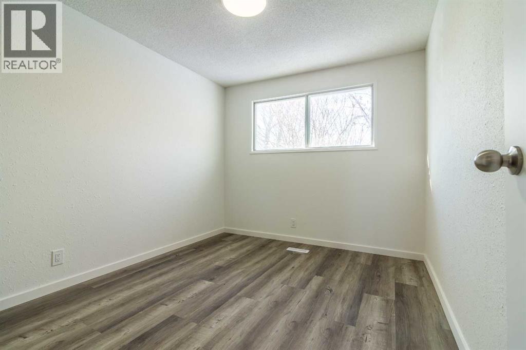 74 Carleton Place W, Lethbridge, Alberta  T1K 3X6 - Photo 9 - A2274237