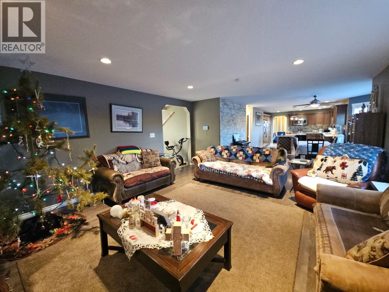 4804 Bissette Drive, Pouce Coupe, British Columbia  V0C 2C0 - Photo 2 - 10373085