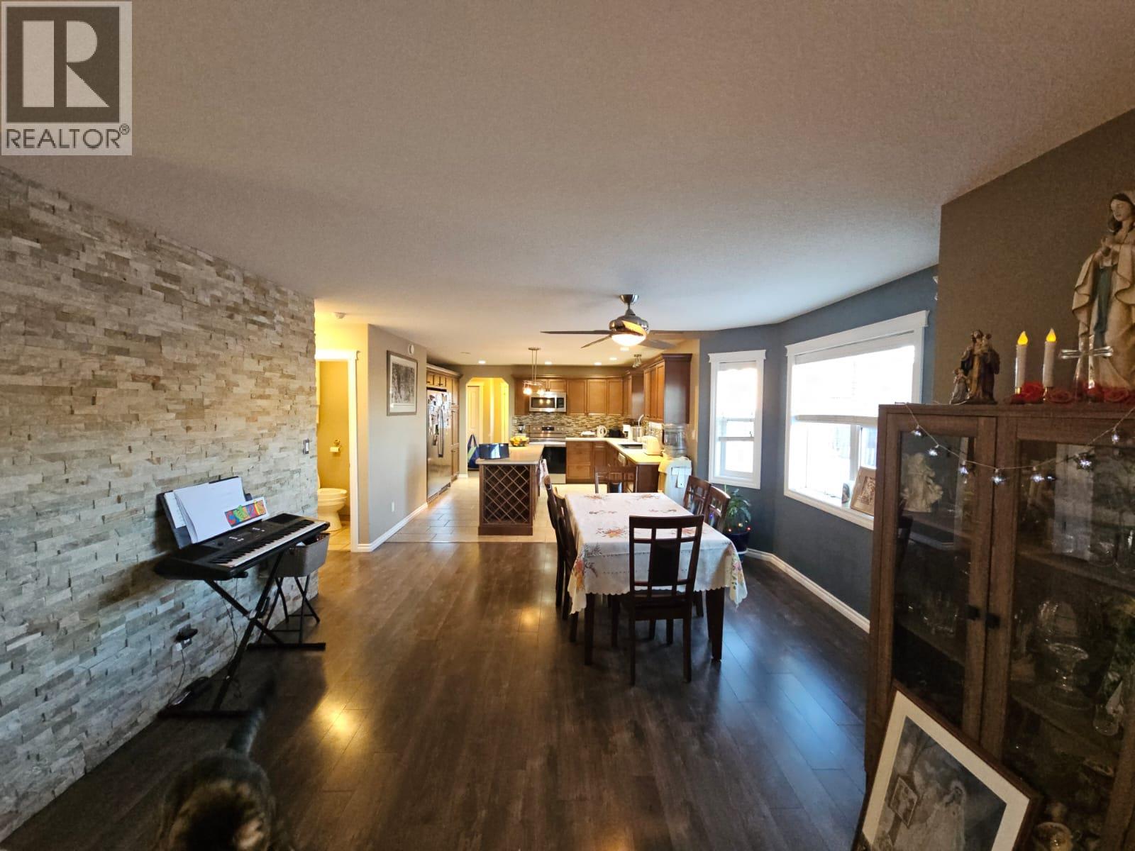 4804 Bissette Drive, Pouce Coupe, British Columbia  V0C 2C0 - Photo 5 - 10373085