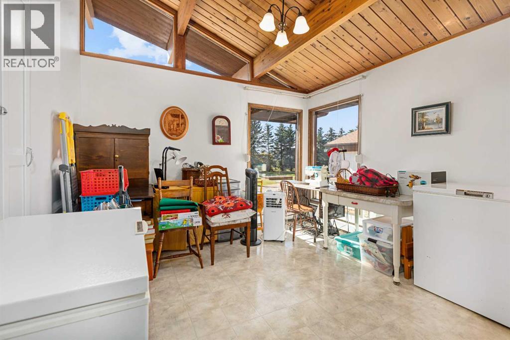 27403 Township Road 292, Rural Mountain View County, Alberta  T0M 0S0 - Photo 31 - A2260081