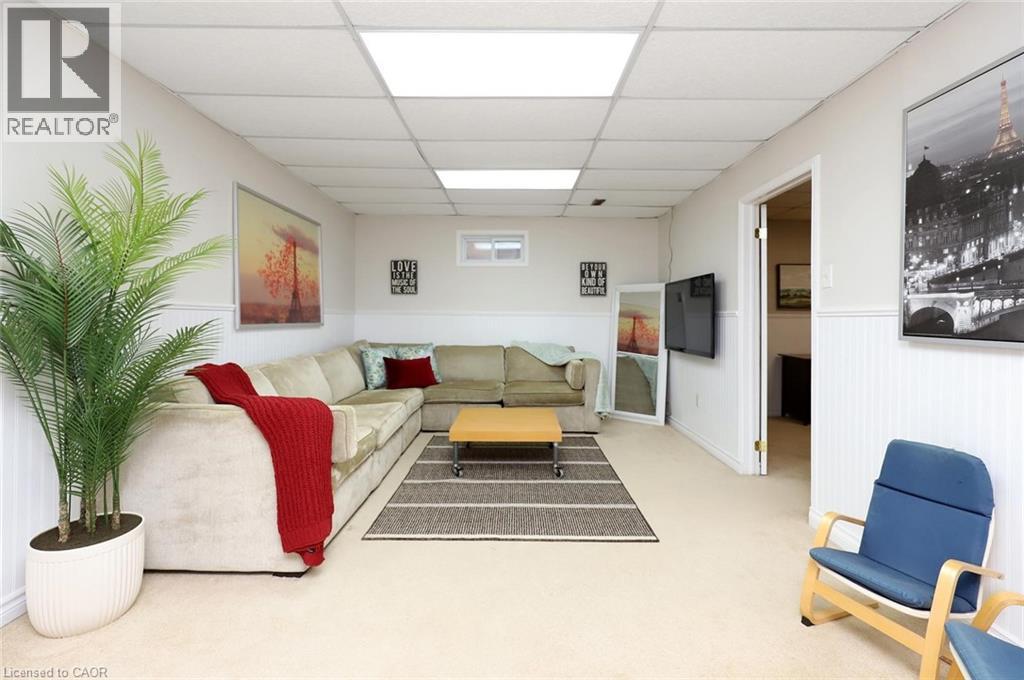 4 Cindy Court, Grimsby, Ontario  L3M 4N9 - Photo 31 - 40793320