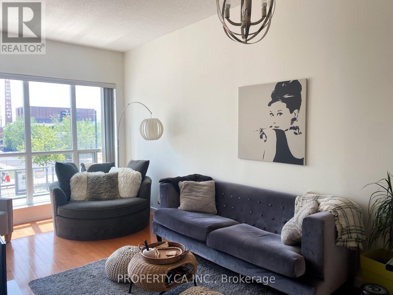 214 - 208 Queens Quay W, Toronto, Ontario  M5J 2Y5 - Photo 2 - C12724030