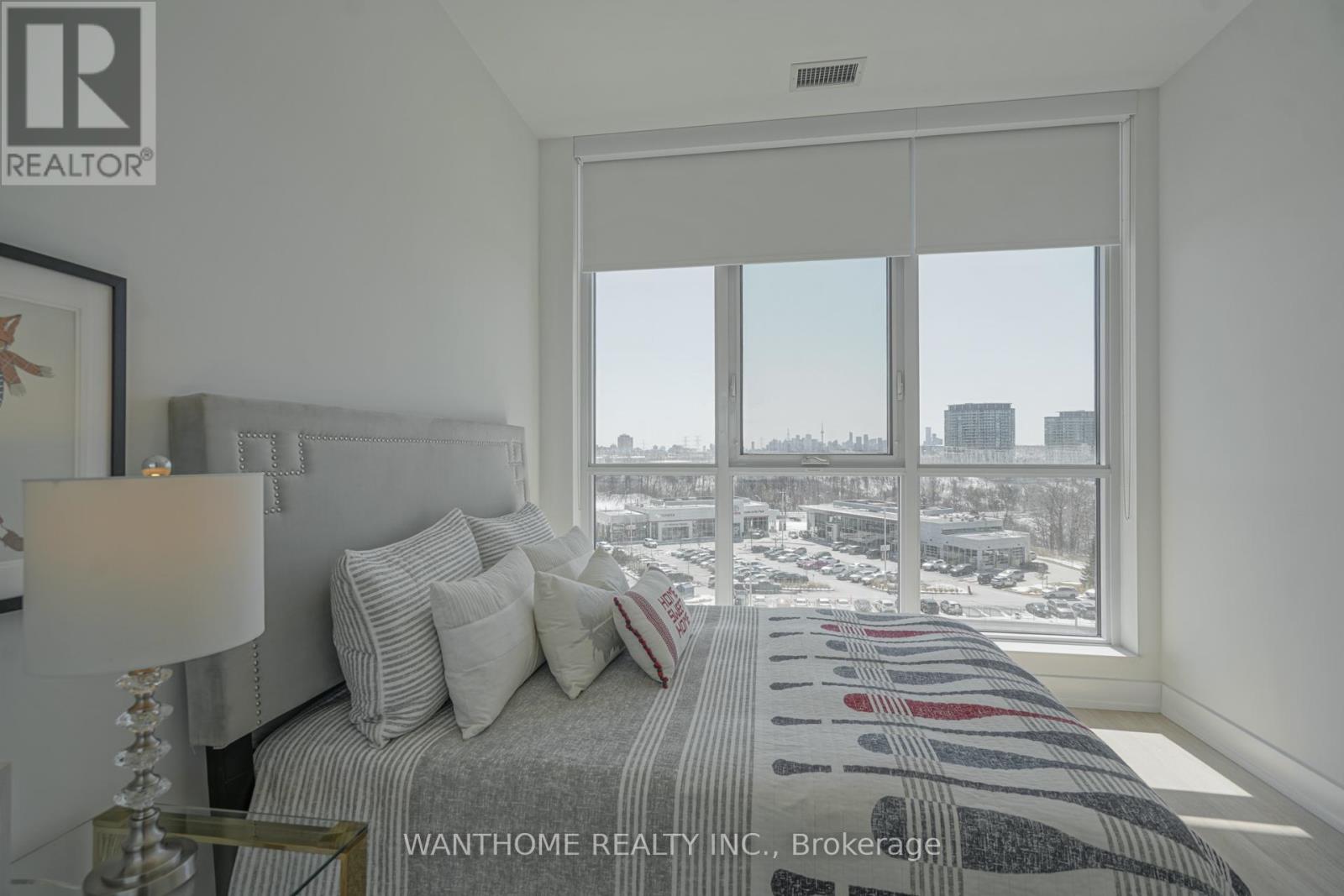 635 - 20 Inn On The Park Drive, Toronto, Ontario  M3C 0P8 - Photo 13 - C12724112