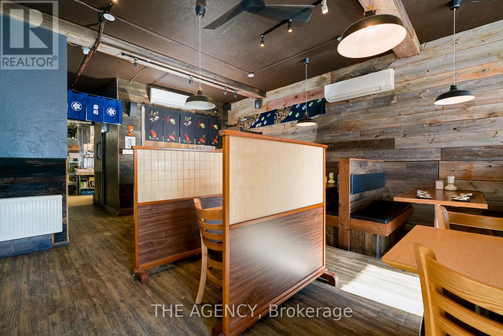 874 Eglinton Avenue E, Toronto, Ontario  M4G 2L1 - Photo 4 - C12724156