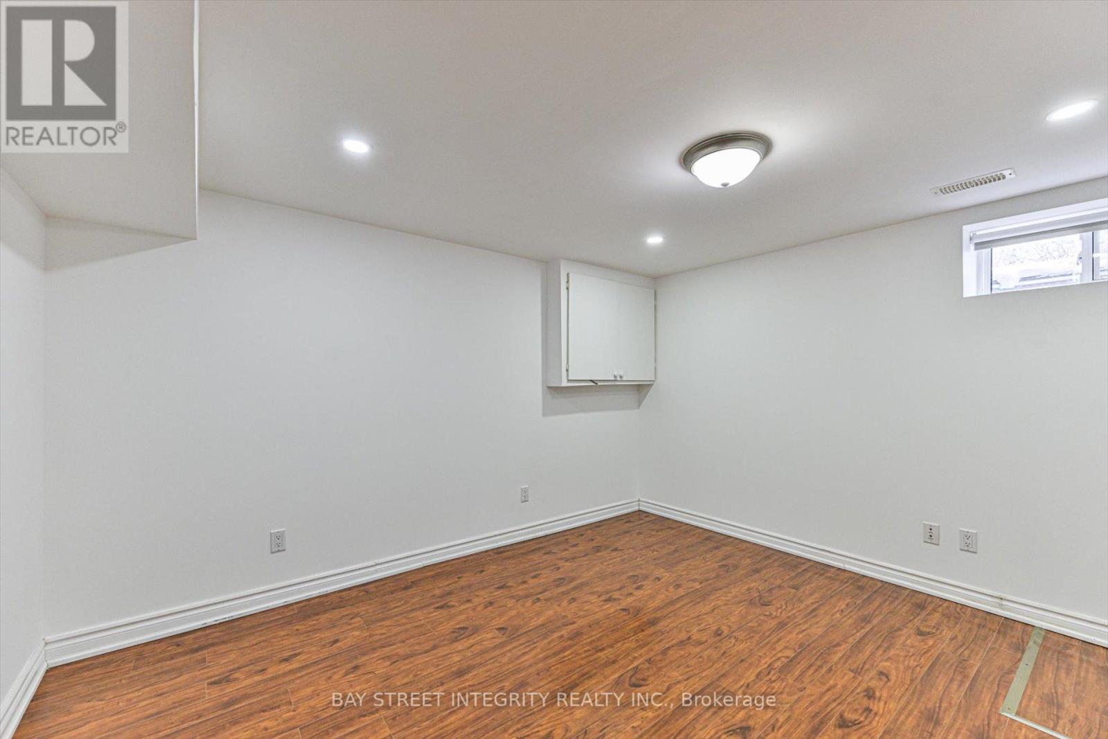 16 Shaunavon Heights Crescent, Toronto, Ontario  M3A 2P4 - Photo 28 - C12724170