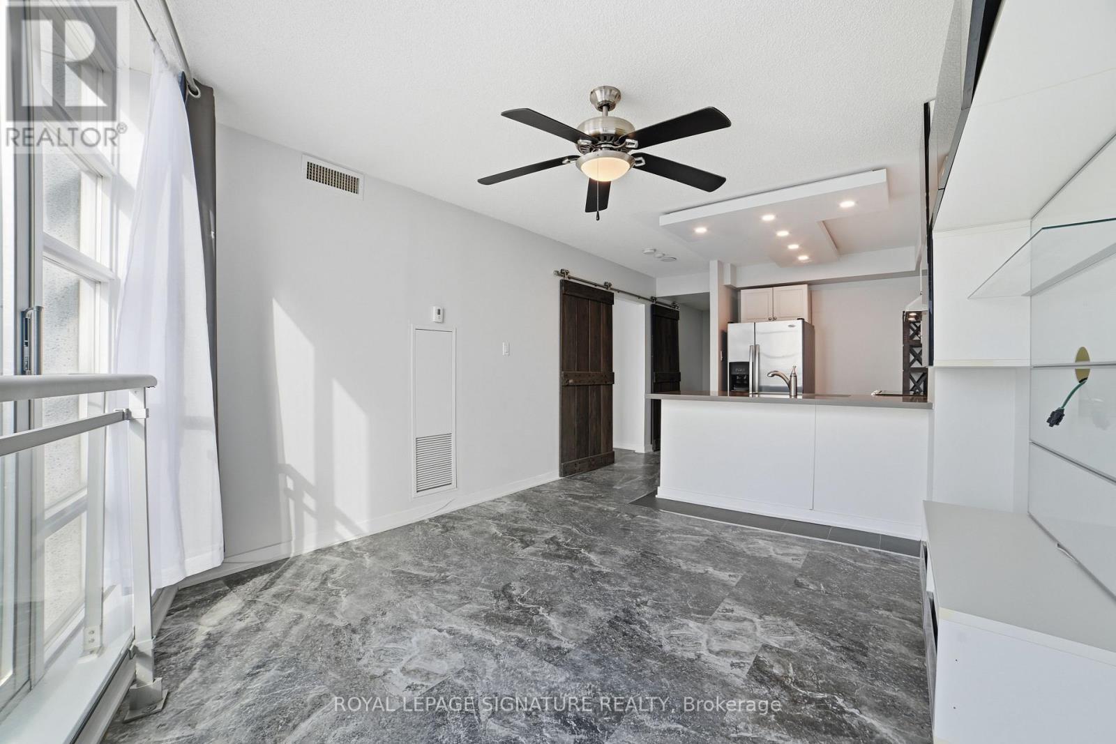 1219 - 650 Queens Quay W, Toronto, Ontario  M5V 3N2 - Photo 13 - C12724180