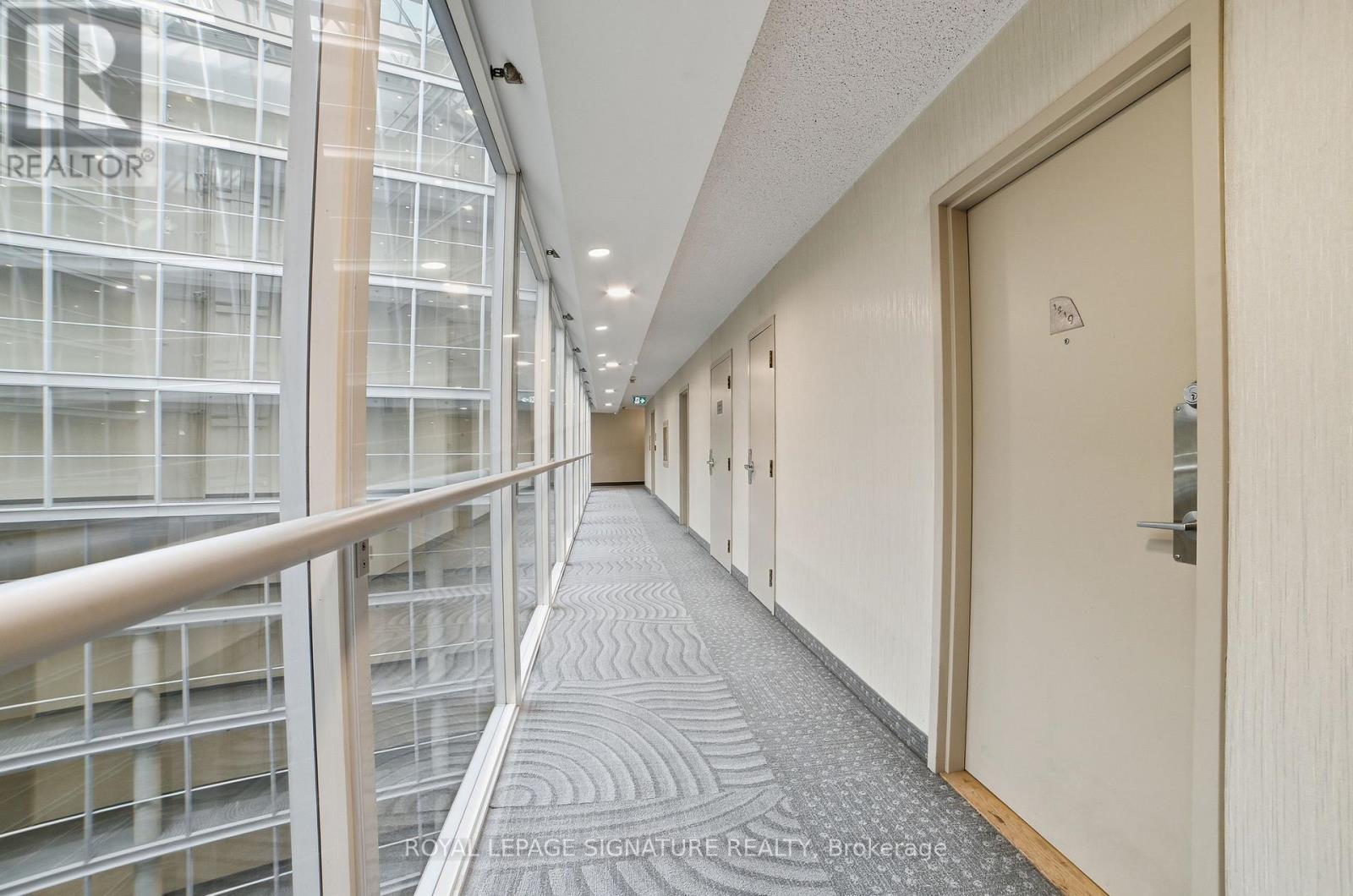 1219 - 650 Queens Quay W, Toronto, Ontario  M5V 3N2 - Photo 6 - C12724180