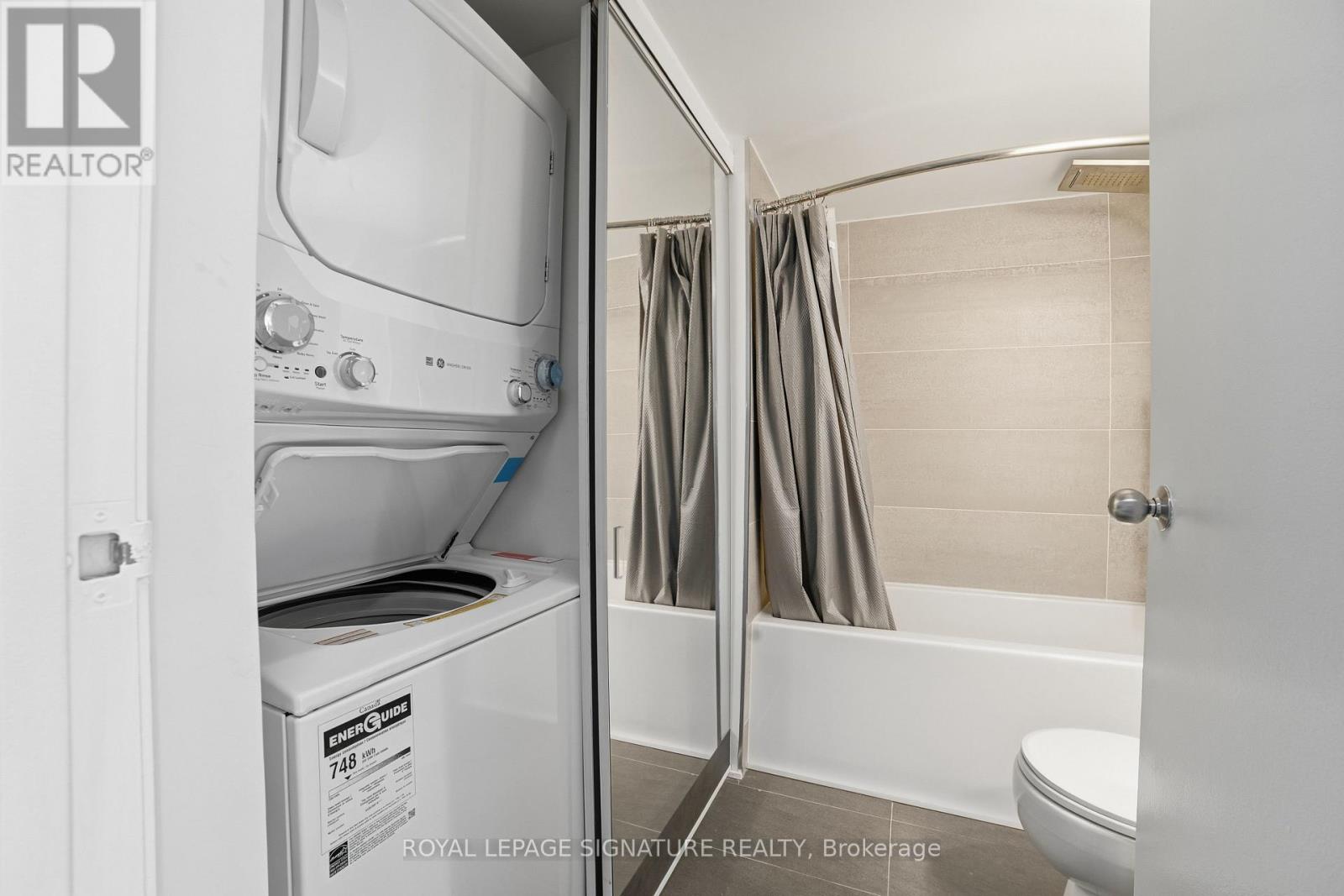 1219 - 650 Queens Quay W, Toronto, Ontario  M5V 3N2 - Photo 9 - C12724180