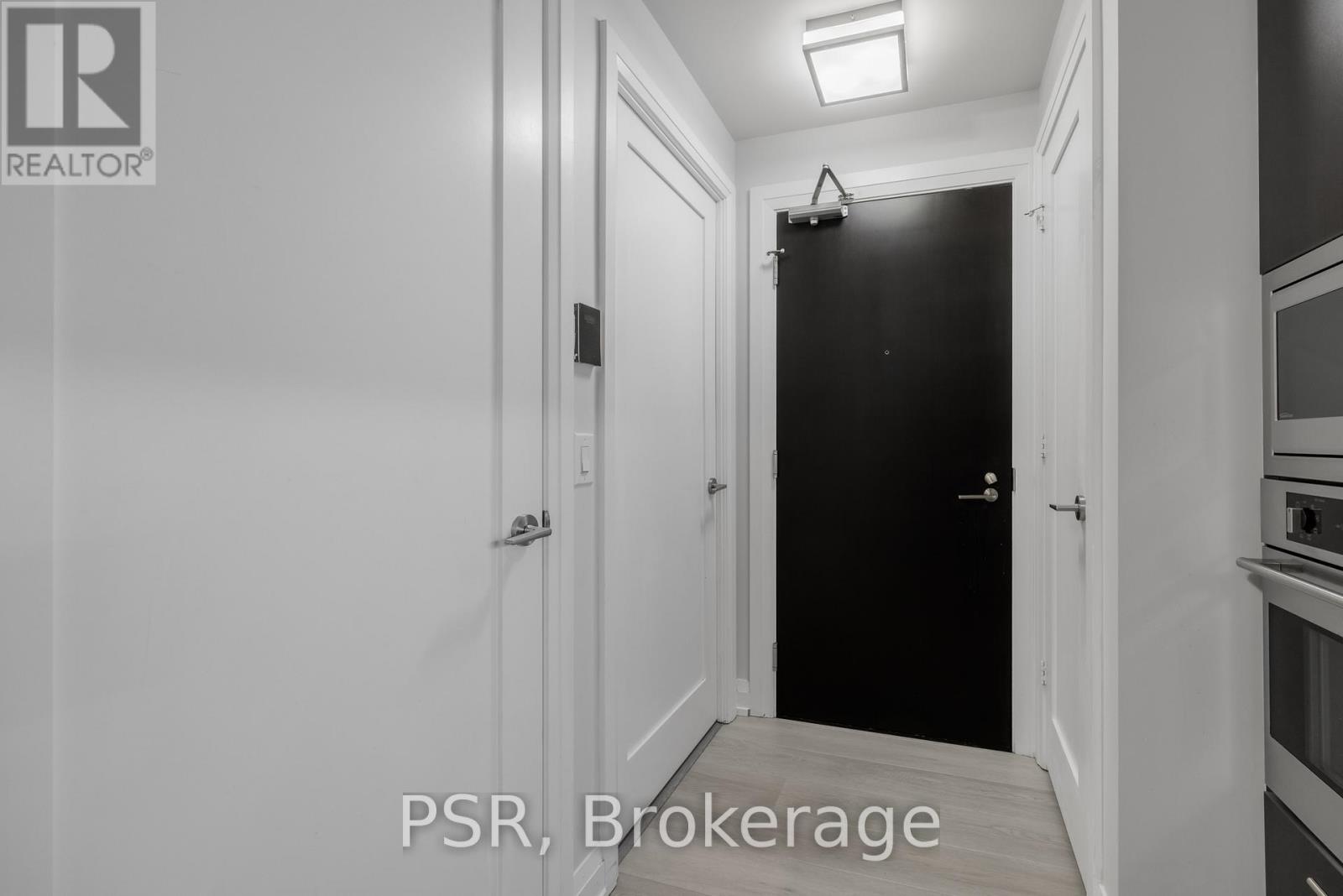 1301 - 2 Anndale Drive, Toronto, Ontario  M2N 0G5 - Photo 4 - C12724238