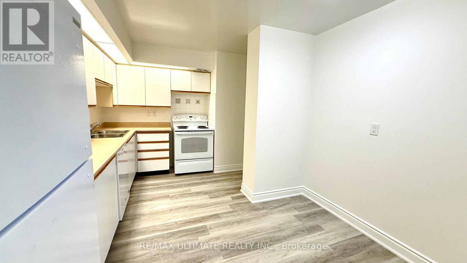 1205 - 33 Elmhurst Avenue, Toronto, Ontario  M2N 6G8 - Photo 34 - C12724254