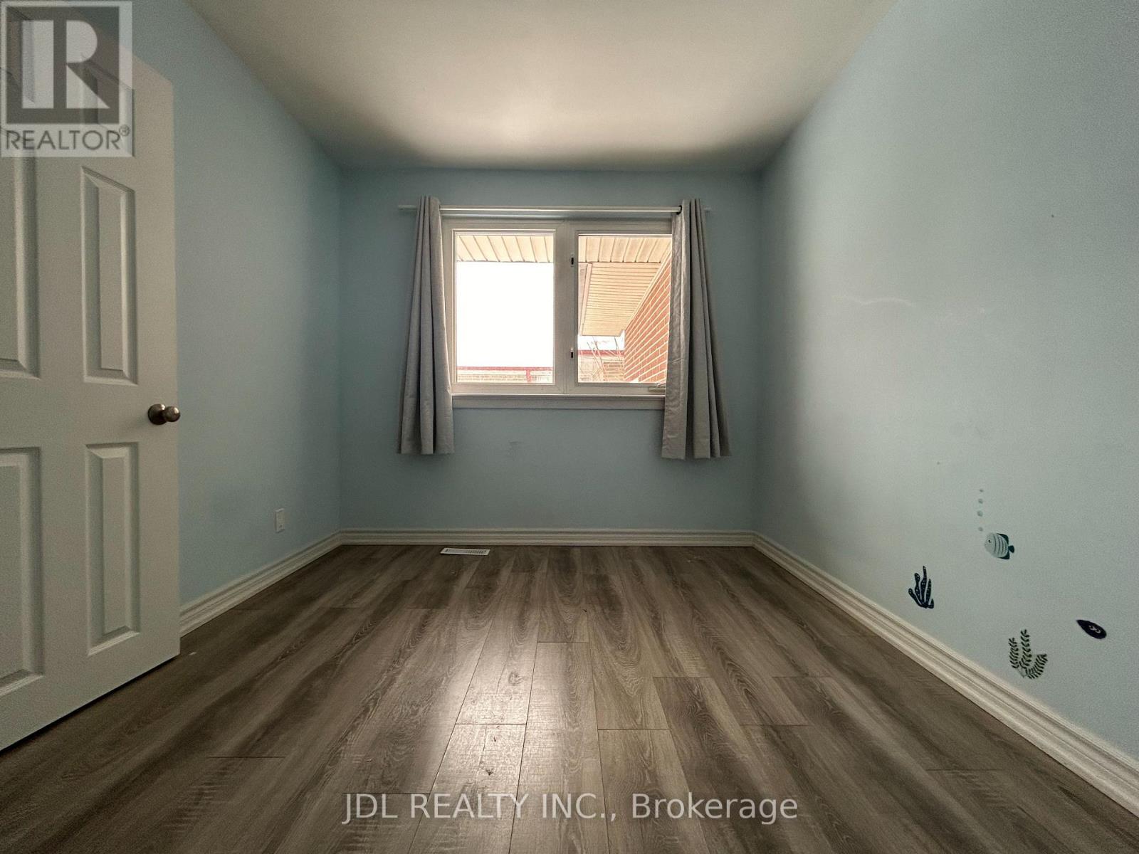 3 Bedrooms, Main Floor - 9 Amethyst Rd Road, Toronto, Ontario  M1T 2E6 - Photo 10 - E12724092