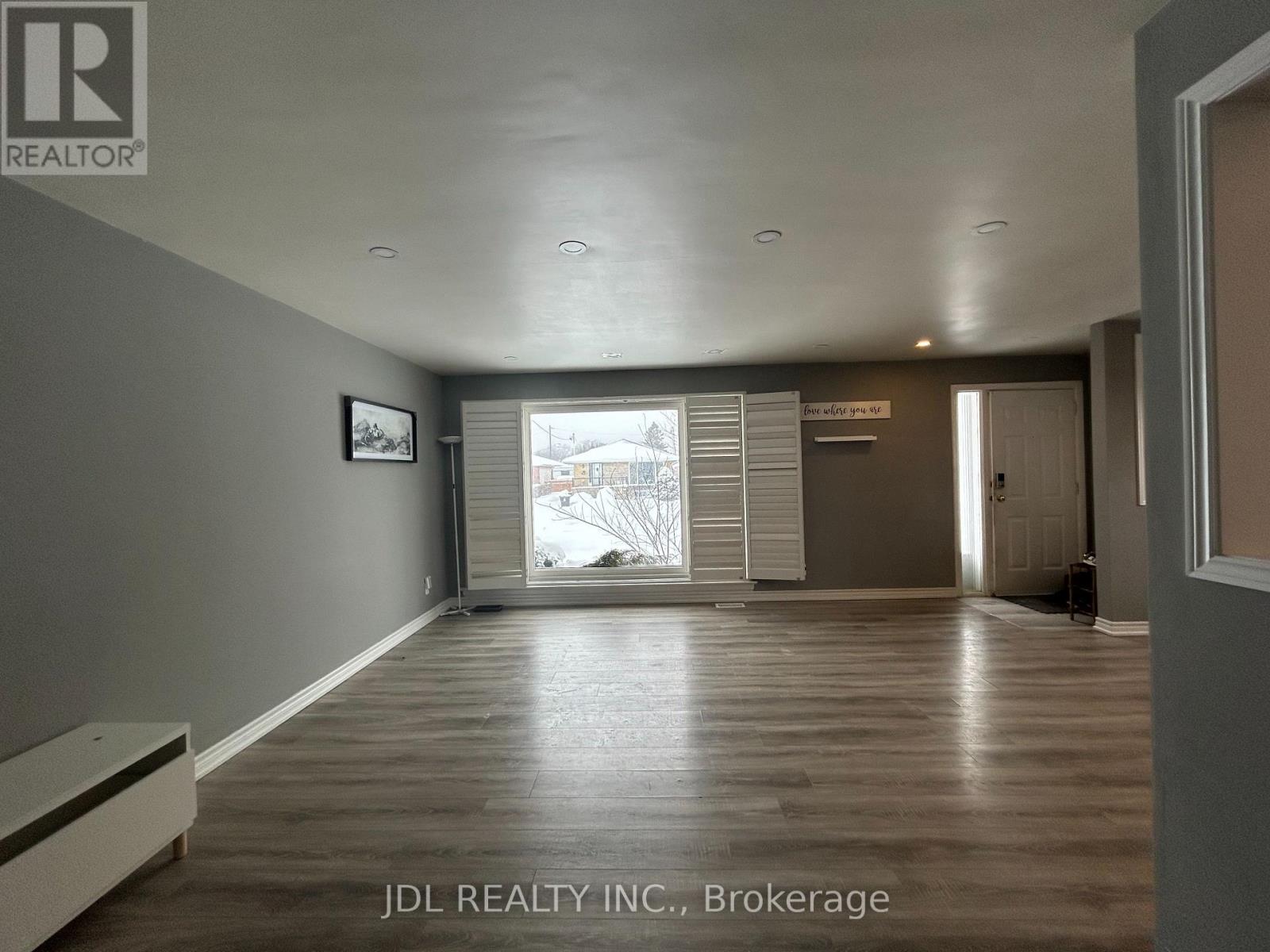 3 Bedrooms, Main Floor - 9 Amethyst Rd Road, Toronto, Ontario  M1T 2E6 - Photo 2 - E12724092