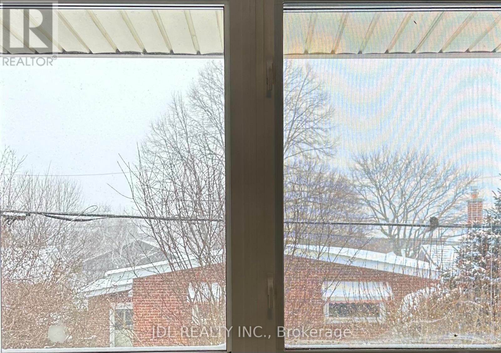 3 Bedrooms, Main Floor - 9 Amethyst Rd Road, Toronto, Ontario  M1T 2E6 - Photo 4 - E12724092