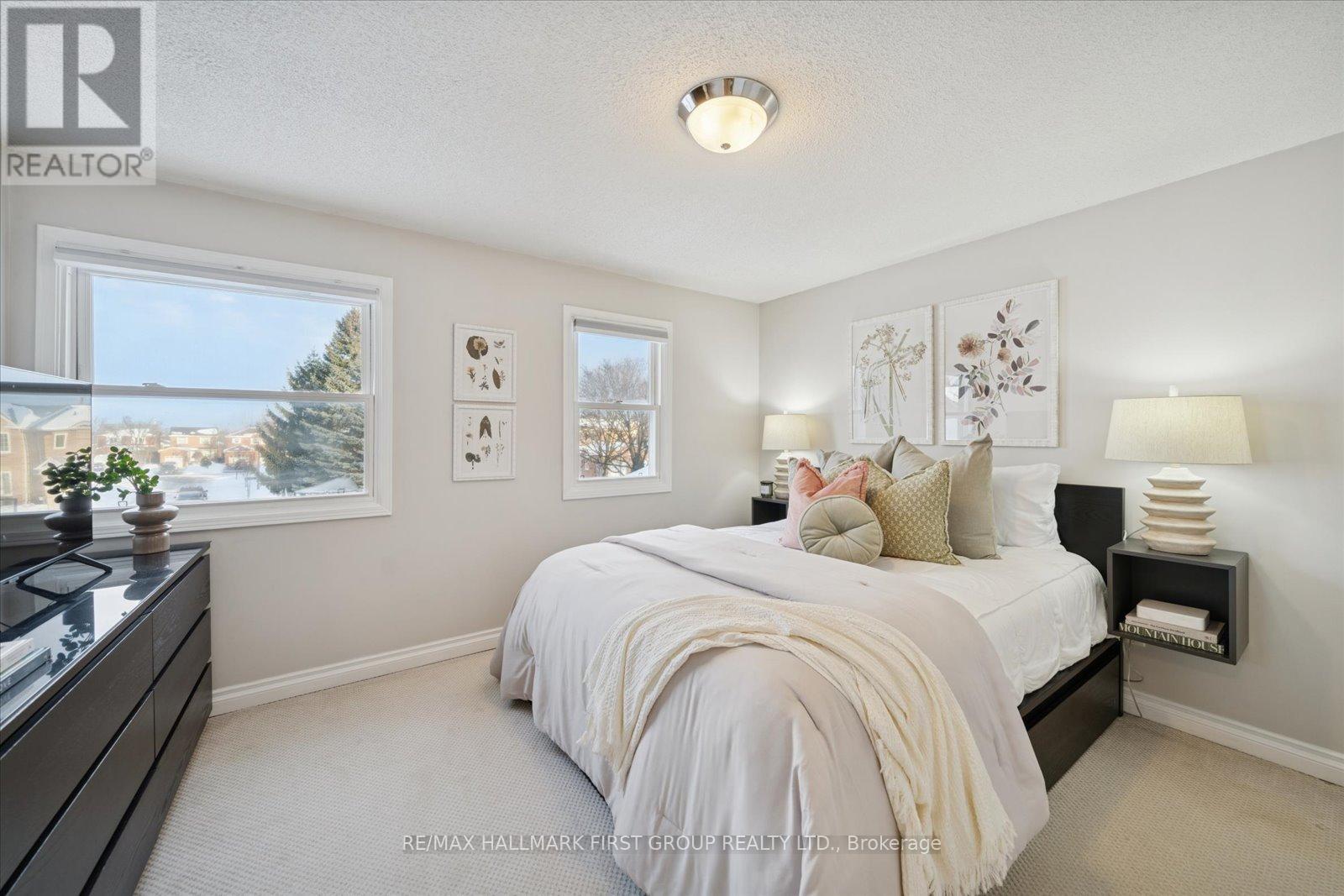 79 Woodstone Place, Whitby, Ontario  L1R 1S7 - Photo 11 - E12724164