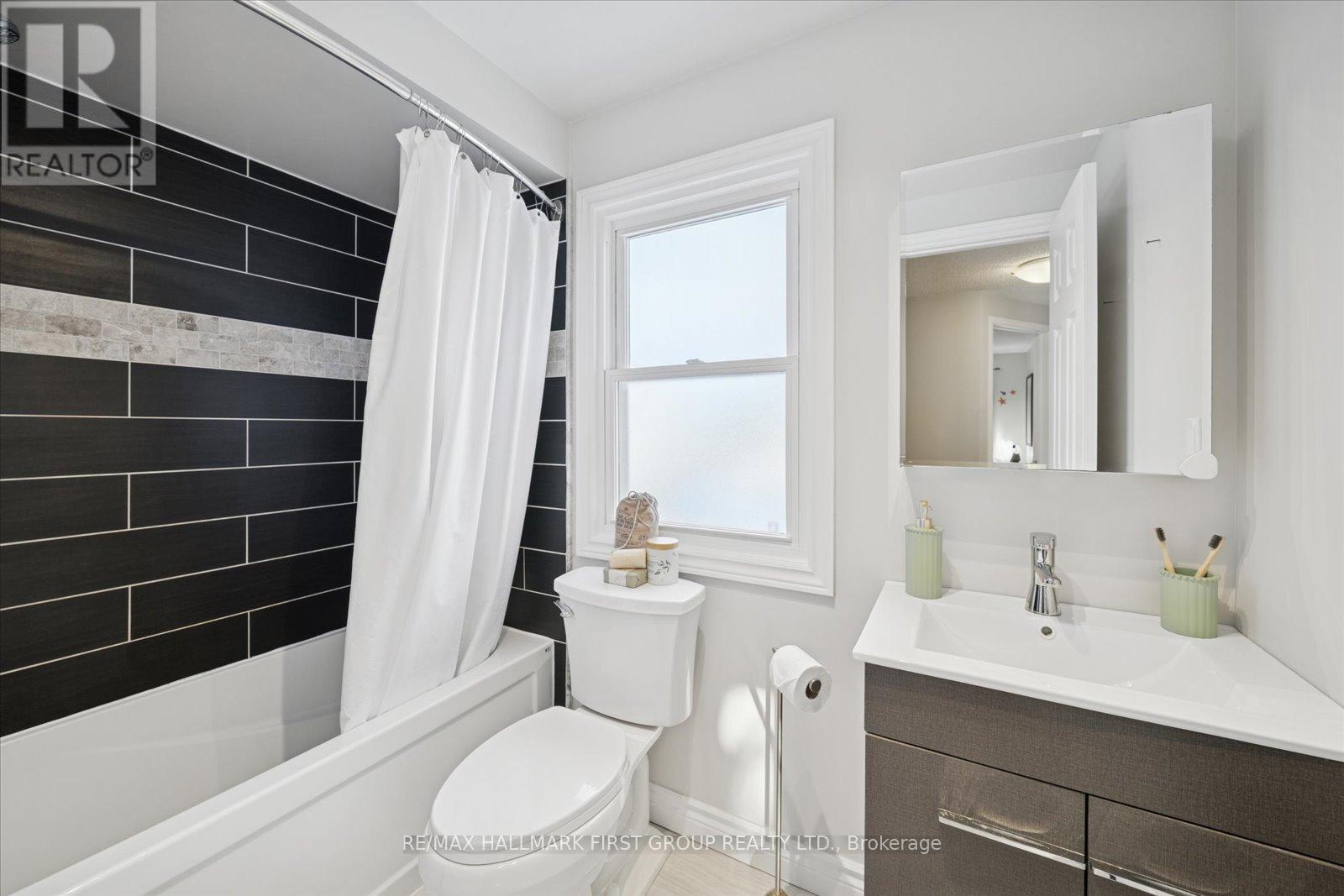 79 Woodstone Place, Whitby, Ontario  L1R 1S7 - Photo 17 - E12724164