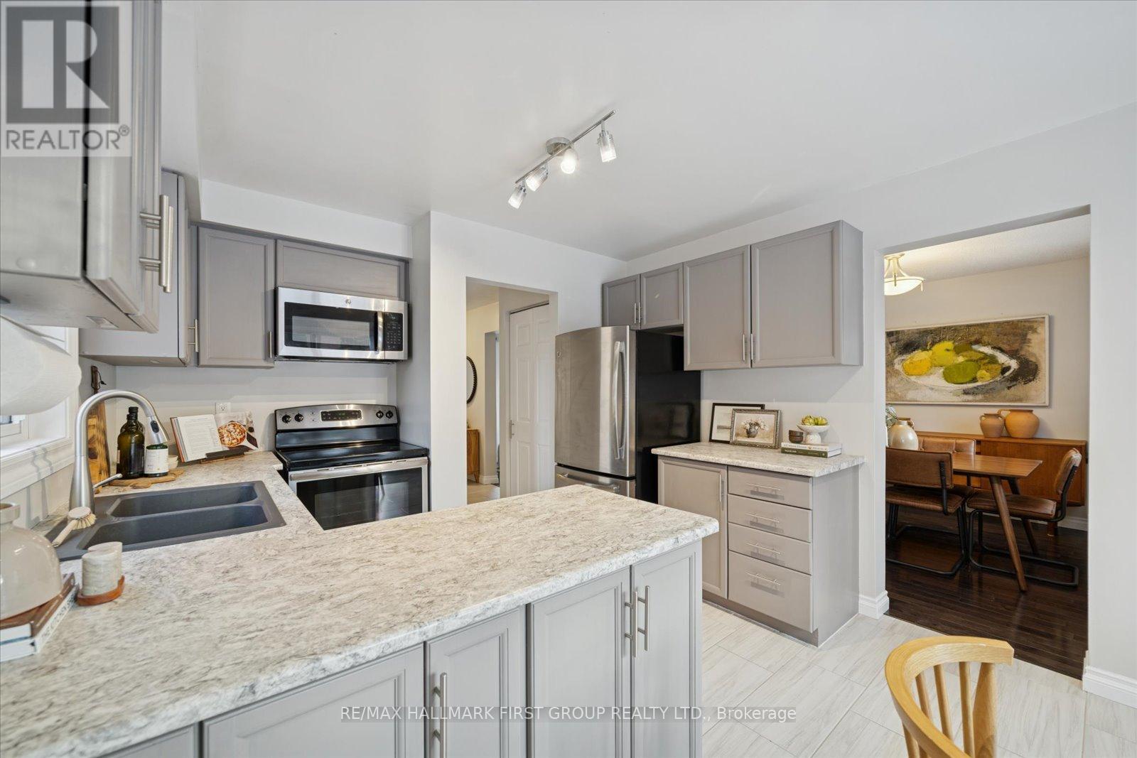 79 Woodstone Place, Whitby, Ontario  L1R 1S7 - Photo 8 - E12724164