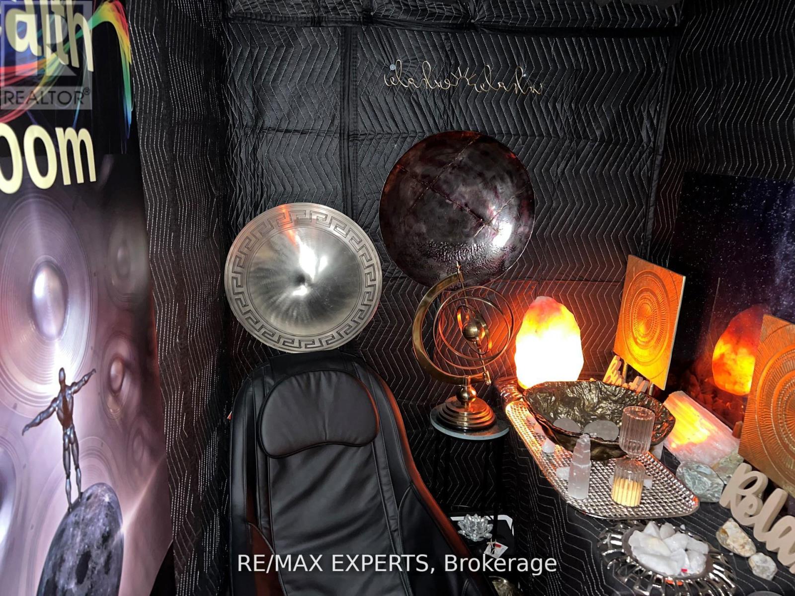 135 - 7163 Yonge Street, Markham, Ontario  L3T 0C8 - Photo 9 - N12724054