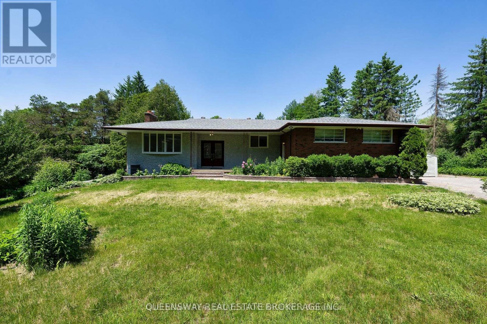 1268 15TH SIDE ROAD, King, Ontario