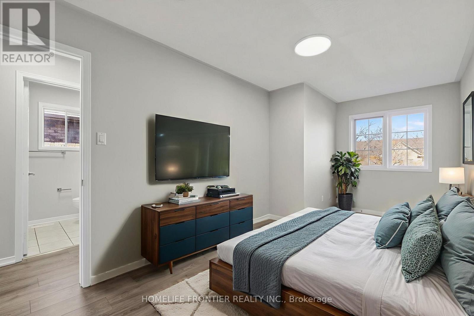 19 Bowler Street, Aurora, Ontario  L4G 7J2 - Photo 22 - N12724224