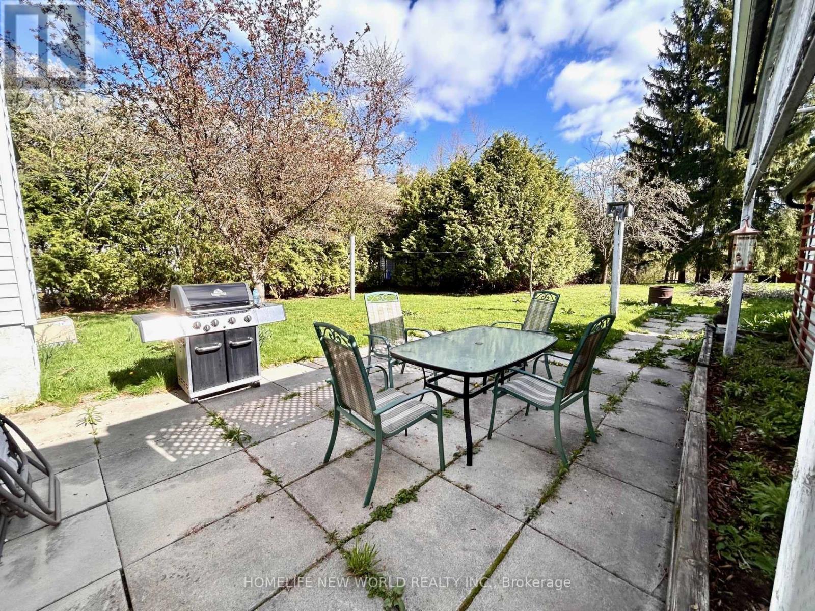 39 Windsor Drive, Whitchurch-Stouffville, Ontario  L4A 7X3 - Photo 11 - N12724226