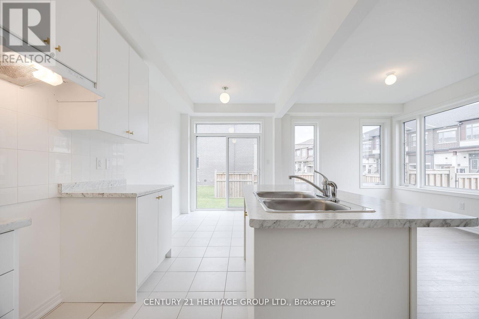 128 Hartington Street, Vaughan, Ontario  L4H 3N5 - Photo 11 - N12724244