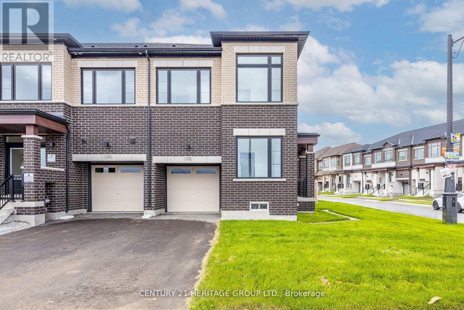 128 Hartington Street, Vaughan, Ontario  L4H 3N5 - Photo 2 - N12724244