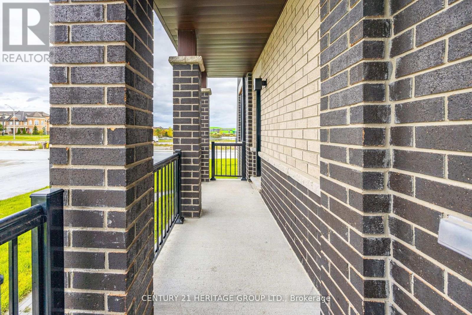 128 Hartington Street, Vaughan, Ontario  L4H 3N5 - Photo 3 - N12724244