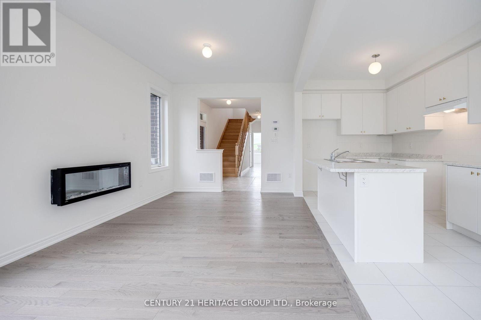 128 Hartington Street, Vaughan, Ontario  L4H 3N5 - Photo 8 - N12724244