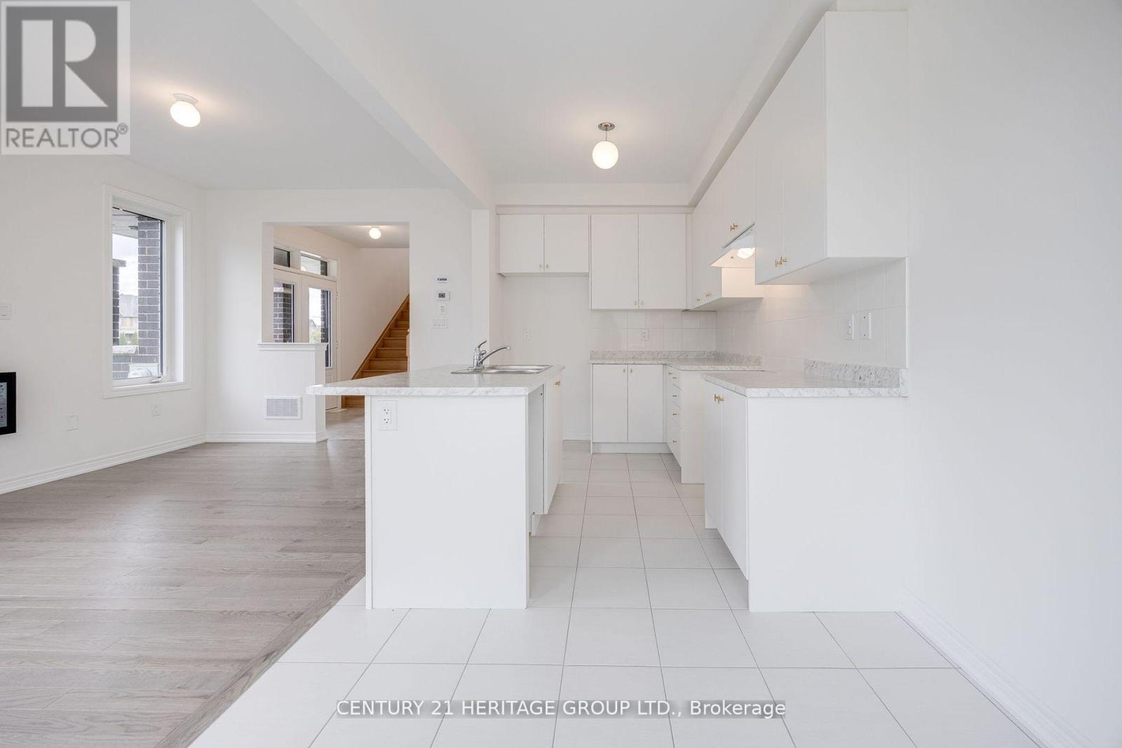 128 Hartington Street, Vaughan, Ontario  L4H 3N5 - Photo 9 - N12724244