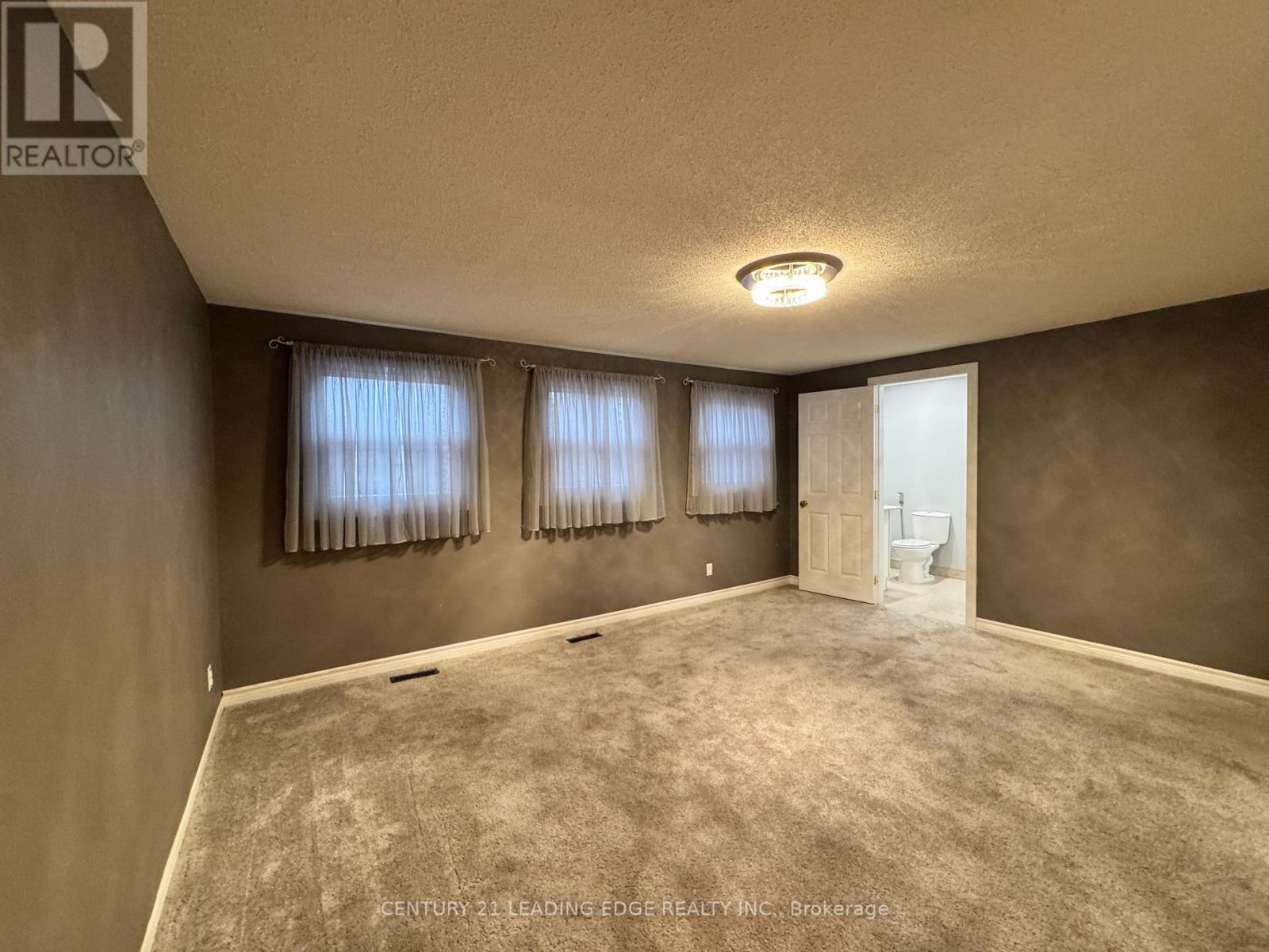 13 Spring Street, Whitchurch-Stouffville, Ontario  L4A 7X1 - Photo 18 - N12515384