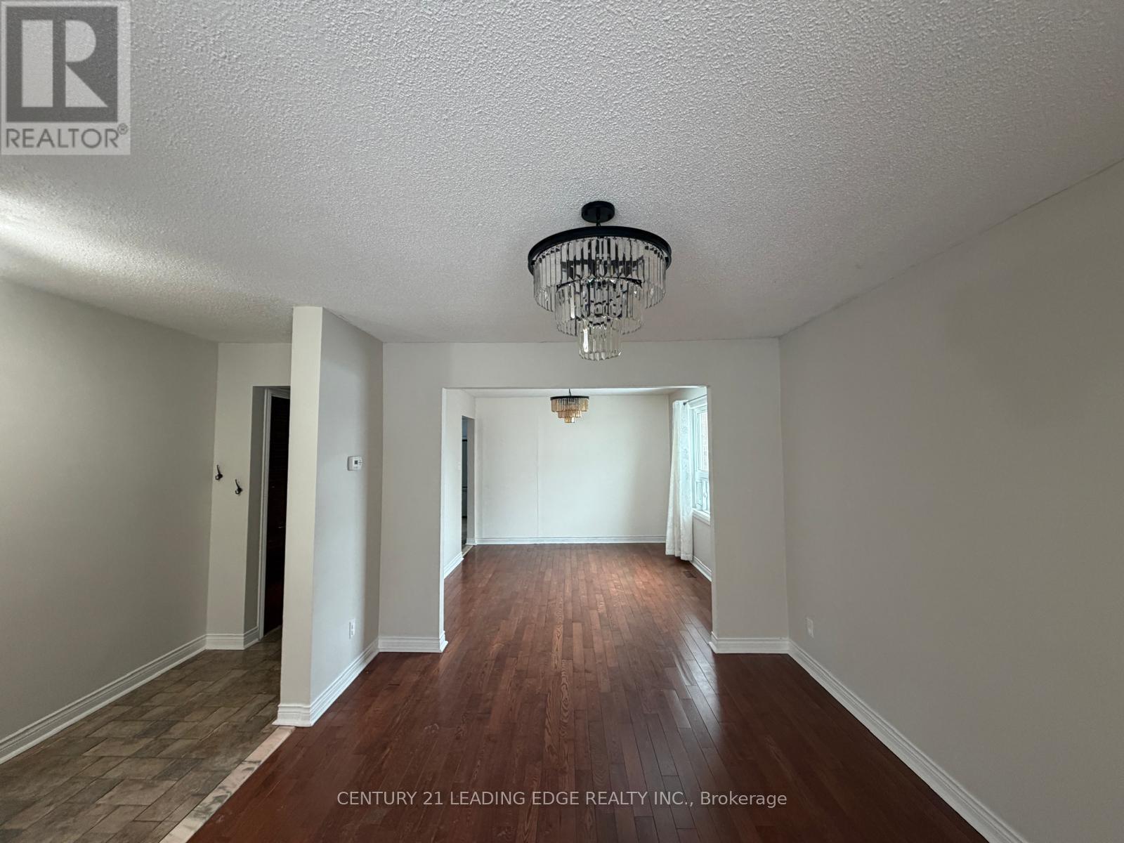 13 Spring Street, Whitchurch-Stouffville, Ontario  L4A 7X1 - Photo 5 - N12515384