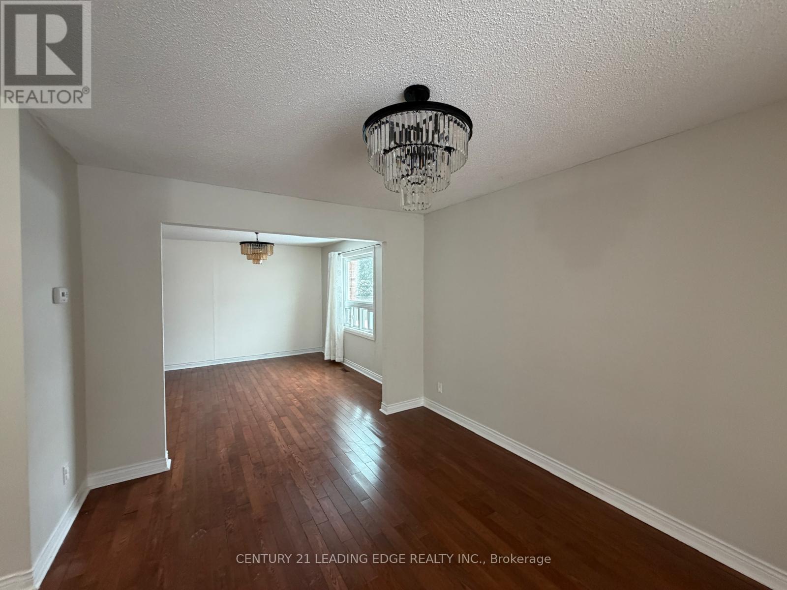 13 Spring Street, Whitchurch-Stouffville, Ontario  L4A 7X1 - Photo 7 - N12515384