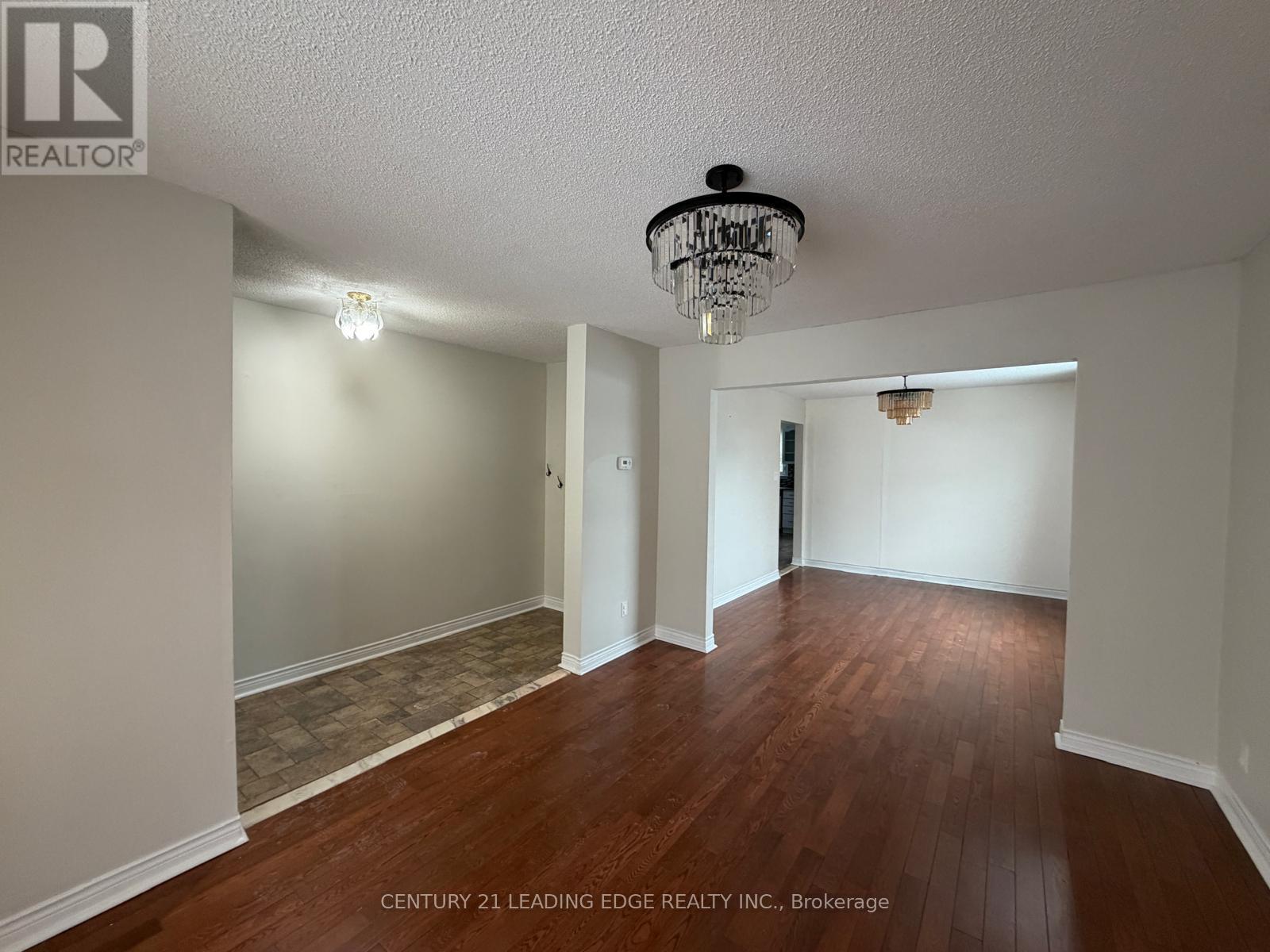 13 Spring Street, Whitchurch-Stouffville, Ontario  L4A 7X1 - Photo 9 - N12515384