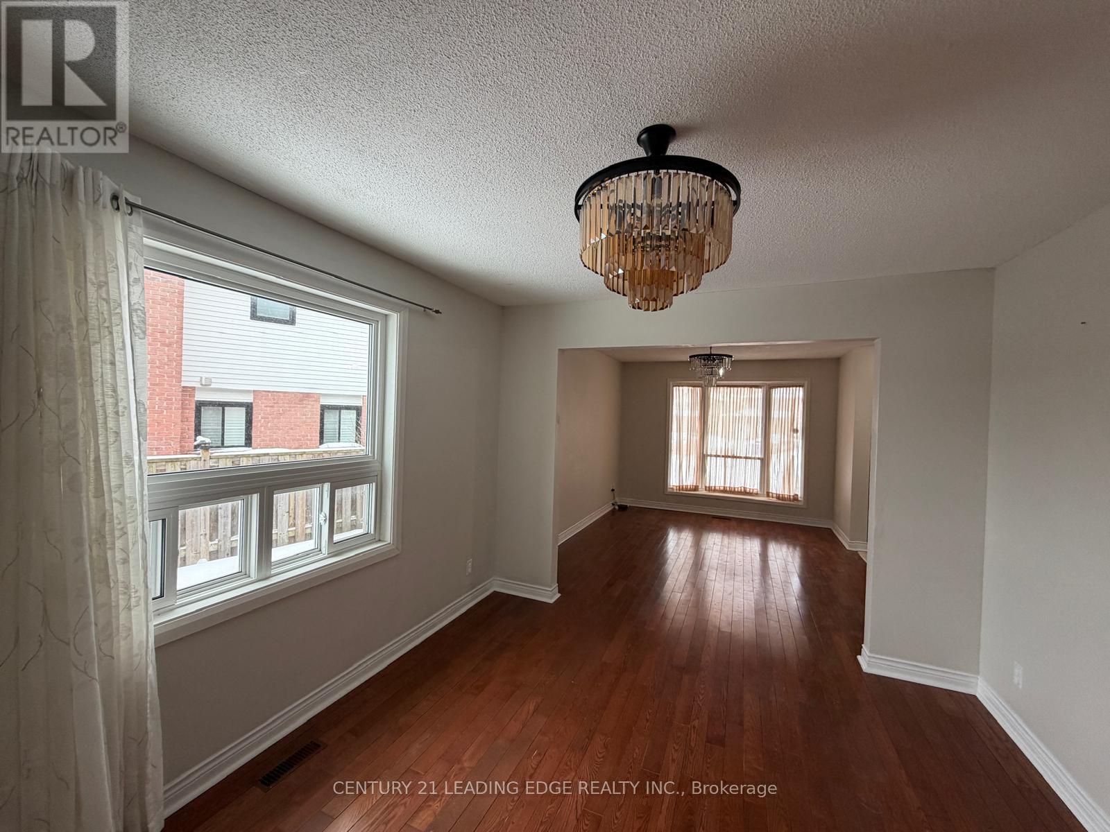 13 Spring Street, Whitchurch-Stouffville, Ontario  L4A 7X1 - Photo 6 - N12515384