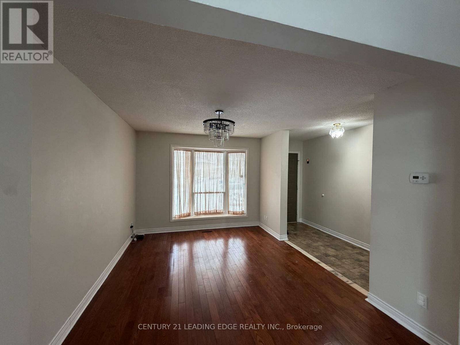 13 Spring Street, Whitchurch-Stouffville, Ontario  L4A 7X1 - Photo 8 - N12515384