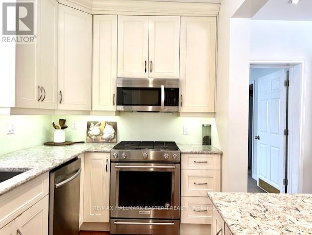 38 Regent Street, Selwyn, Ontario  K0L 2H0 - Photo 12 - X12716800