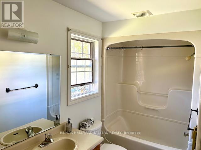 38 Regent Street, Selwyn, Ontario  K0L 2H0 - Photo 40 - X12716800