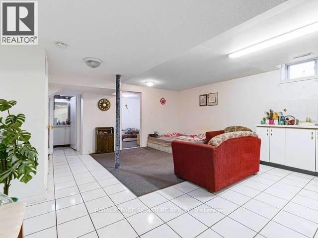 Basement - 52 Pennsylvania Avenue, Brampton, Ontario  L6Y 4P2 - Photo 2 - W12724036