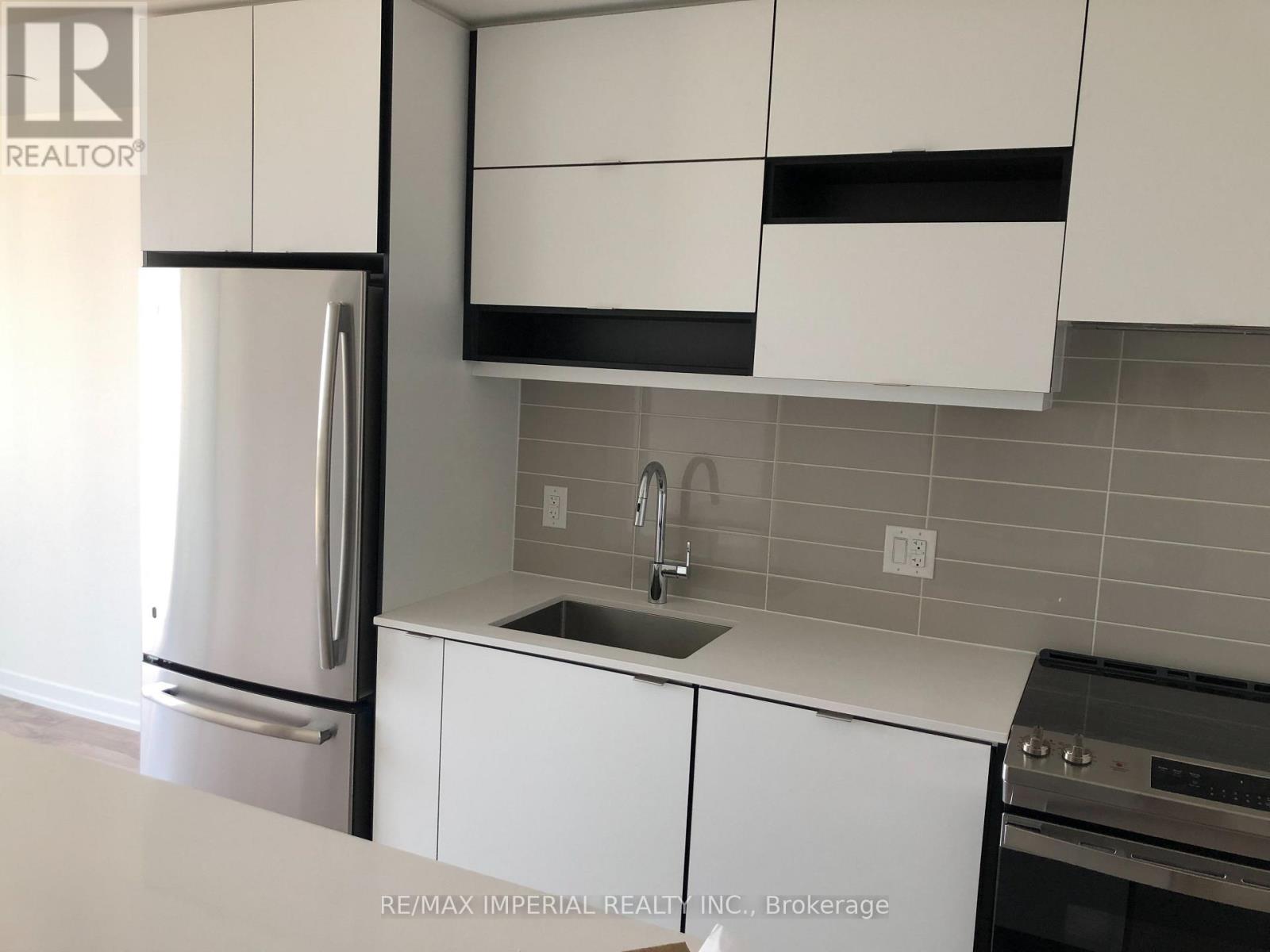 1709 - 4065 Confederation Parkway, Mississauga, Ontario  L5B 0L4 - Photo 5 - W12724050